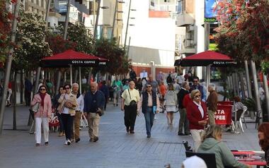 El Ayuntamiento trabajará con restaurantes y bares en la disposición de las terrazas mientras se mantengan los aforos limitados