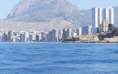 Benidorm pide también cita con la ministra de Medio Ambiente por la sentencia del TSJ sobre las torres de Punta Llisera
