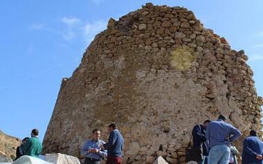 Commissio de Festes Majors Patronals publishes a comic about Torre de les Caletes
