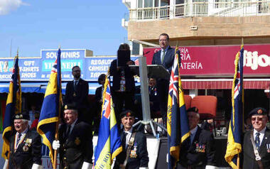 Benidorm acoge la “Poppy Appeal” organizada por la Royal British Legion