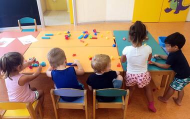 Las escuelas infantiles municipales retoman su actividad presencial con la vuelta a las aulas de 88 menores