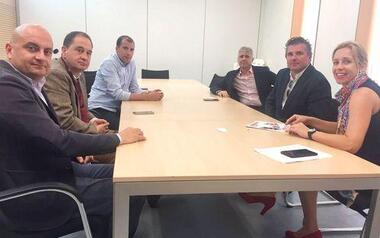 Benidorm podrá incorporarse al calendario internacional de triatlones de 2018 con la ‘Challenge’    