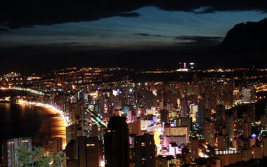 Benidorm will start in the downtown area the lighting renovation project co-financed with European funds