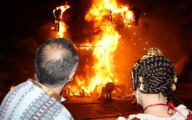 Movilidad informa de los cortes y desvíos de tráfico con motivo de las Fallas