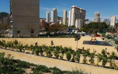 La Cala de Benidorm estrenará este verano parque infantil adaptado gracias a Ciudadanos