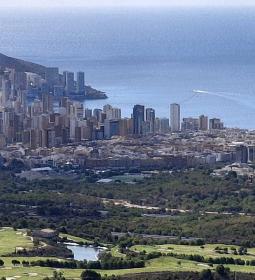 Benidorm inicia la licitación para adquirir cinco lotes de contenedores de re...