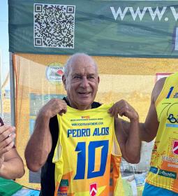 Deporte y diversión se dan la mano en la X edición del torneo de vóley playa...