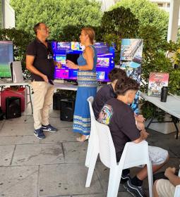 Decenas de niños y jóvenes disfrutan de la primera sesión del ‘Gaming Benidor...