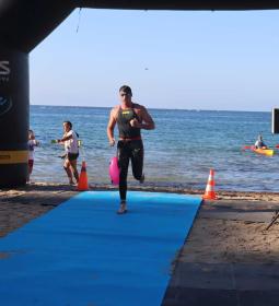 Miguel Bou, con nuevo record de la prueba, y Alexandra Bollella, se imponen e...