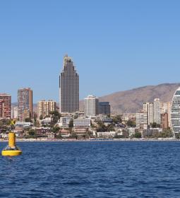 Benidorm mejora la medición de la calidad de sus aguas costeras con dos boyas...