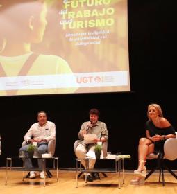 Benidorm acoge una jornada sobre el futuro del empleo en el turismo organizad...