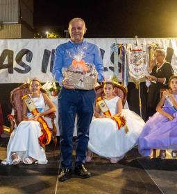 Lucía Moreno y Ana Rodríguez, nuevas reinas Mayor e Infantil de las Fiestas d...