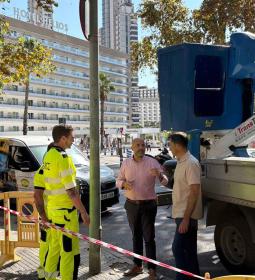 Benidorm testea la seguridad y mejora la conservación de 200 farolas