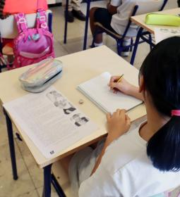 Benidorm destina 98.700 euros para becar las clases de refuerzo educativo a a...