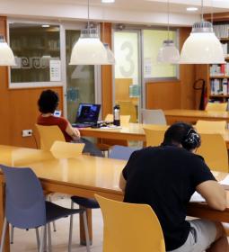 The Central Library hosts the fourth session of the ‘Author Talks & Inter…