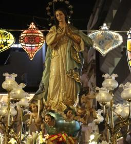 Benidorm recupera la celebración de la Inmaculada Concepción con una misa y u...