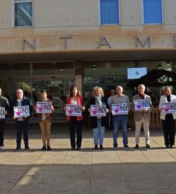 Benidorm guarda un minuto de silencio para condenar los crímenes machistas de...