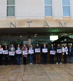Benidorm condemna els crims masclistes de dos dones a les províncies de Tarra…