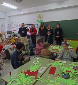 Una treintena de escolares de 3 a 12 años participan en la ‘Escuela de Navida...