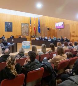 El pleno aprueba los reconocimientos a Jaume Antón, Rafael Doménech y José An...