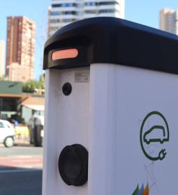 Benidorm aprueba el proyecto para la instalación de nuevos puntos de recarga...