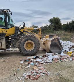 Benidorm lleva a cabo la retirada de enseres y escombros en varias zonas del...