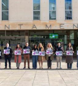Benidorm guarda un minuto de silencio por la última víctima por violencia mac...