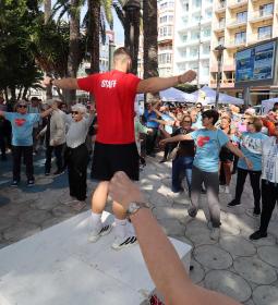 La Feria Saludable del ‘Actíva-t Fest’ llena de actividad física, salud y bie...
