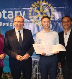 Álvaro Parra Ivars gana el premio ‘Isidro Cortina’ a la mejor calificación en...