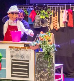 Benidorm acerca el teatro a más de 800 estudiantes de Primaria con una nueva...