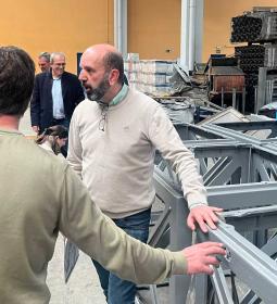 Benidorm progresa en la restauración de las columnas ‘Andrea’ del Paseo Marít...