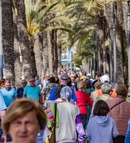 Benidorm ofrecerá sesiones informativas sobre el proceso de regularización ex...