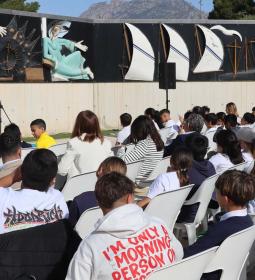 Benidorm conmemora el Día del Libro con una lectura pública con escolares en...