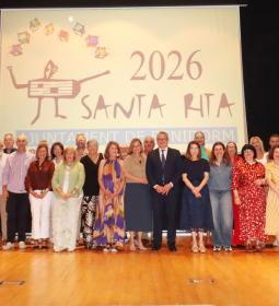 El Ayuntamiento de Benidorm rinde homenaje a sus funcionarios con motivo de l...
