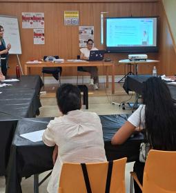Finalizan en Benidorm los talleres para mejorar las competencias digitales de...