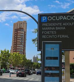 Benidorm incorpora en su red de pantallas información en tiempo real sobre la...