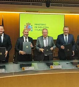 Benidorm se alía con el Ministerio y la británica ABTA para avanzar hacia un...