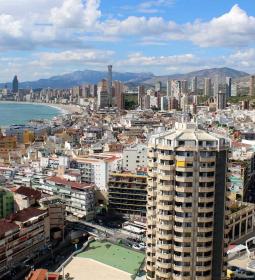 Benidorm hace efectivas las primeras sanciones por viviendas turísticas no au...