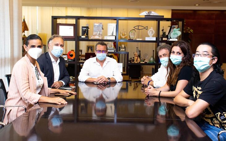 Una delegación del Ayuntamiento de Santa Susanna visita Benidorm 
