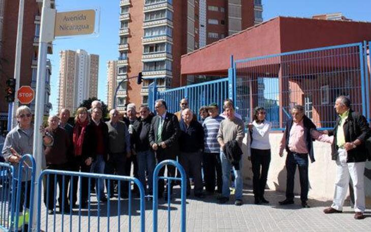 Benidorm instala placas de señalización en la zona de la avenida Nicaragua y adyacentes