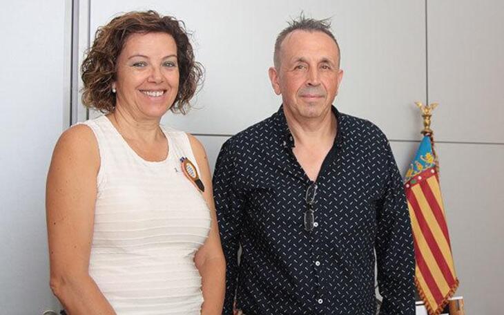 Mª Jesús Pinto recibe al nuevo director del Servef en Benidorm