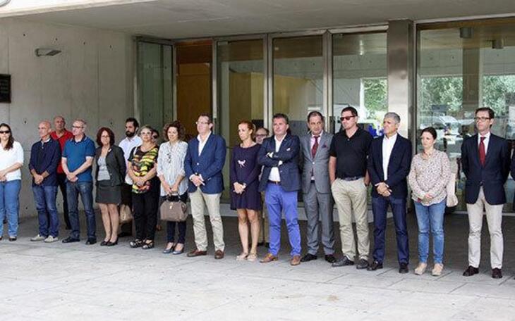 Benidorm reitera su rechazo a la violencia machista con un minuto de silencio