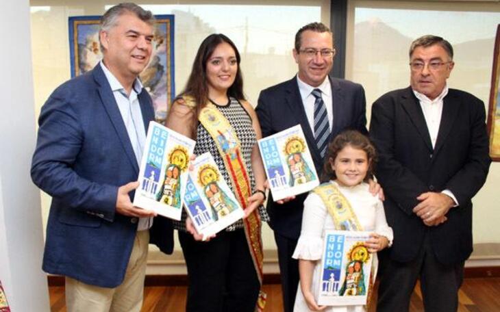 La Comisión presenta el libro oficial de las Fiestas Mayores Patronales 
