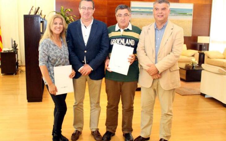 Ayuntamiento, Comissió y Associació de Penyes firman los convenios de las Fiestas de 2016