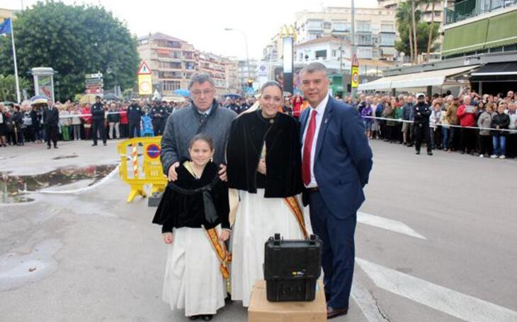 La pólvora y el humor protagonistas en el penúltimo día de les Fiestas Mayores Patronales