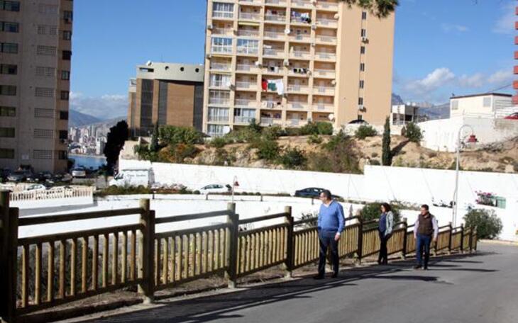 El Ayuntamiento inicia las mejoras en la avenida Catalán Chana y en los accesos a Serra Gelada