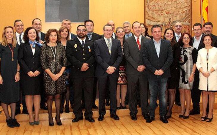 El alcalde de Benidorm ensalza el consenso que alumbró la Constitución de 1978 en su trigésimo octavo aniversario