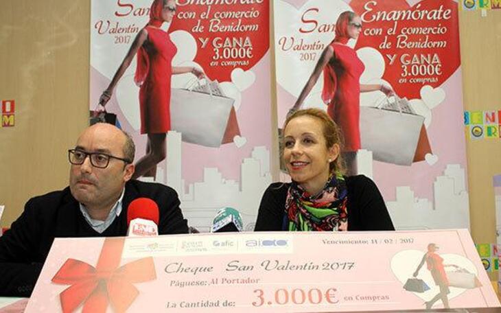Comercio y Aico sortean 3000 euros en compras para celebrar San Valentín en Benidorm