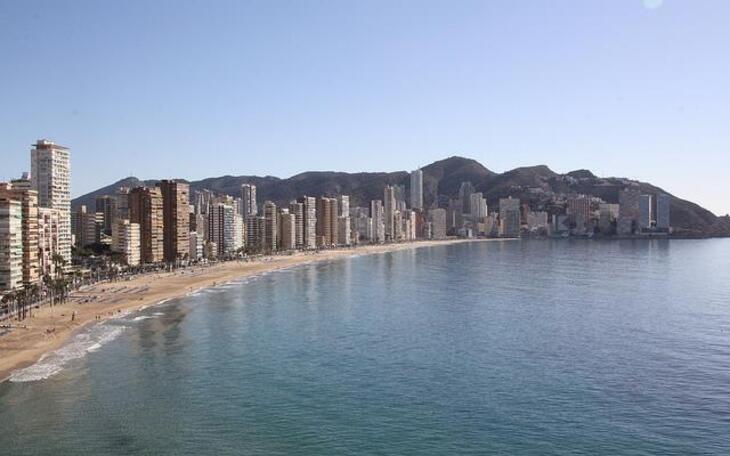 Benidorm informa tres PRI hoteleros por los que recibirá suelo dotacional y compensaciones económicas
