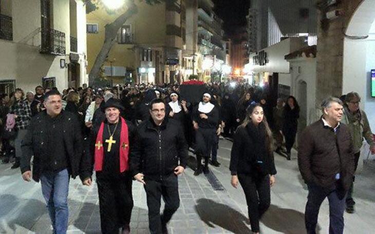 Benidorm se despide de su Carnaval con el Entierro de la Sardina